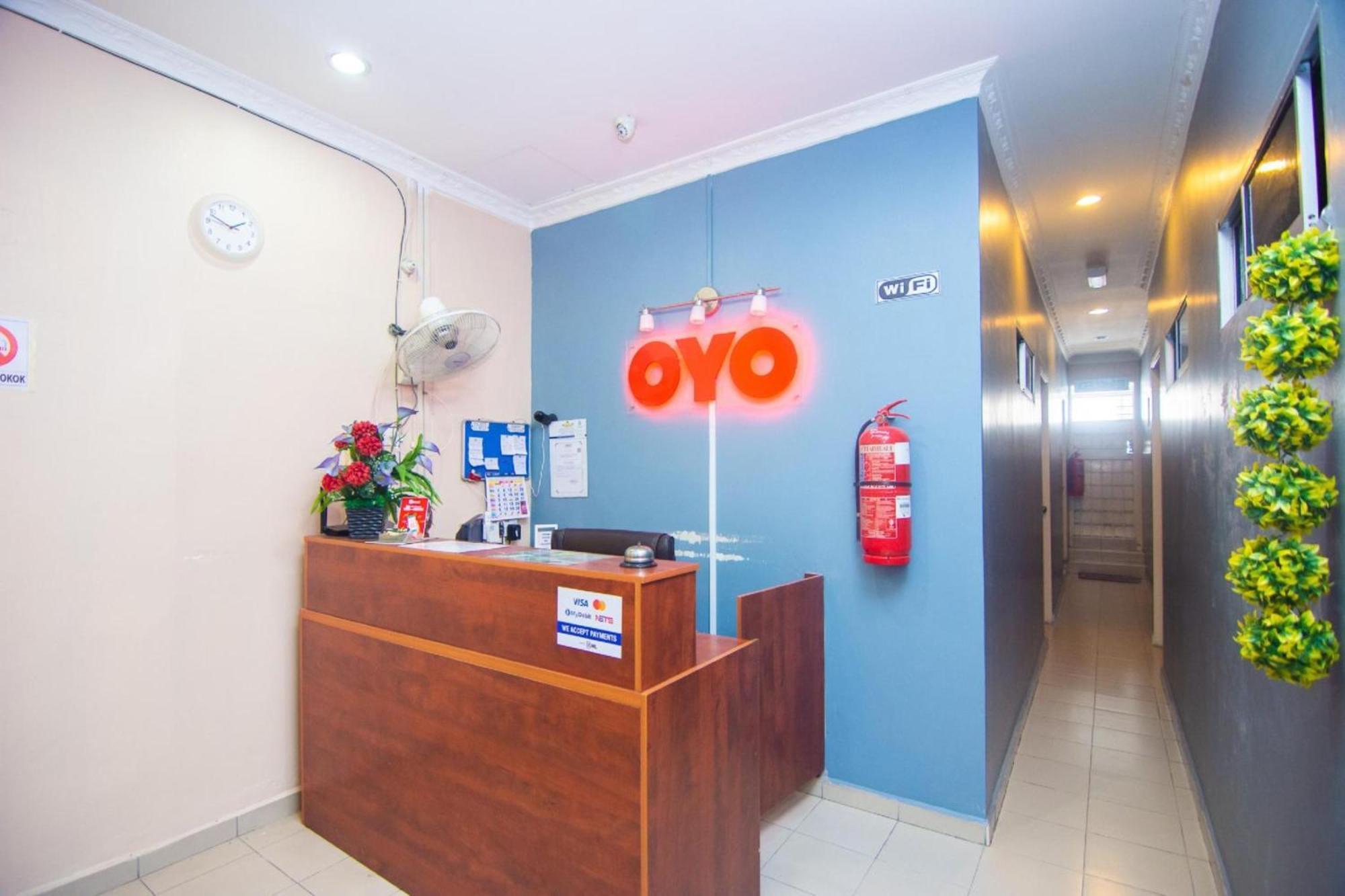 Oyo 1224哈加罗哈亚酒店 丹戎马林 外观 照片