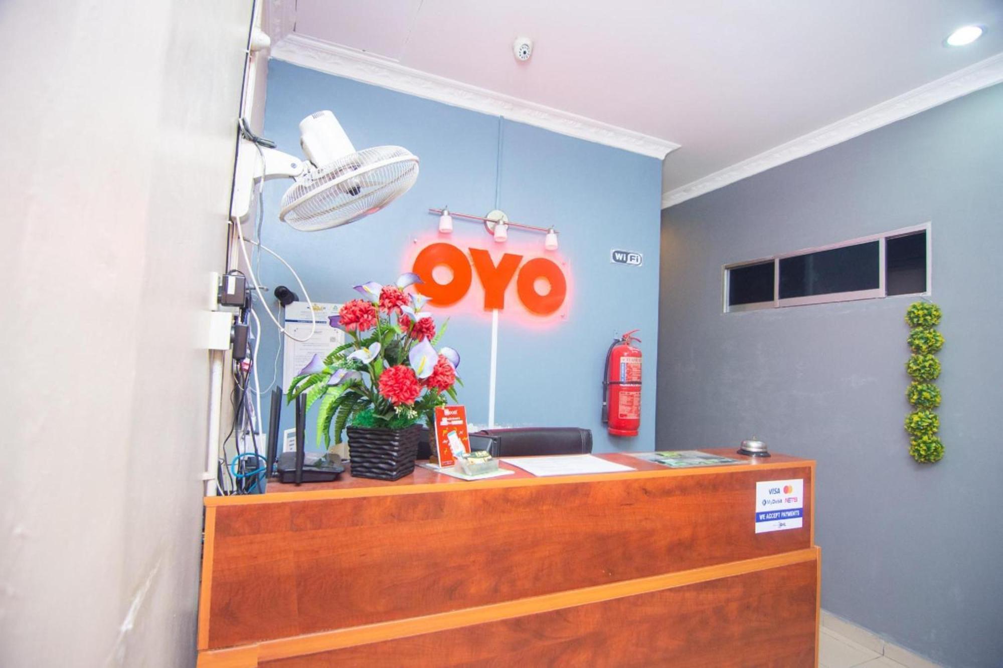 Oyo 1224哈加罗哈亚酒店 丹戎马林 外观 照片